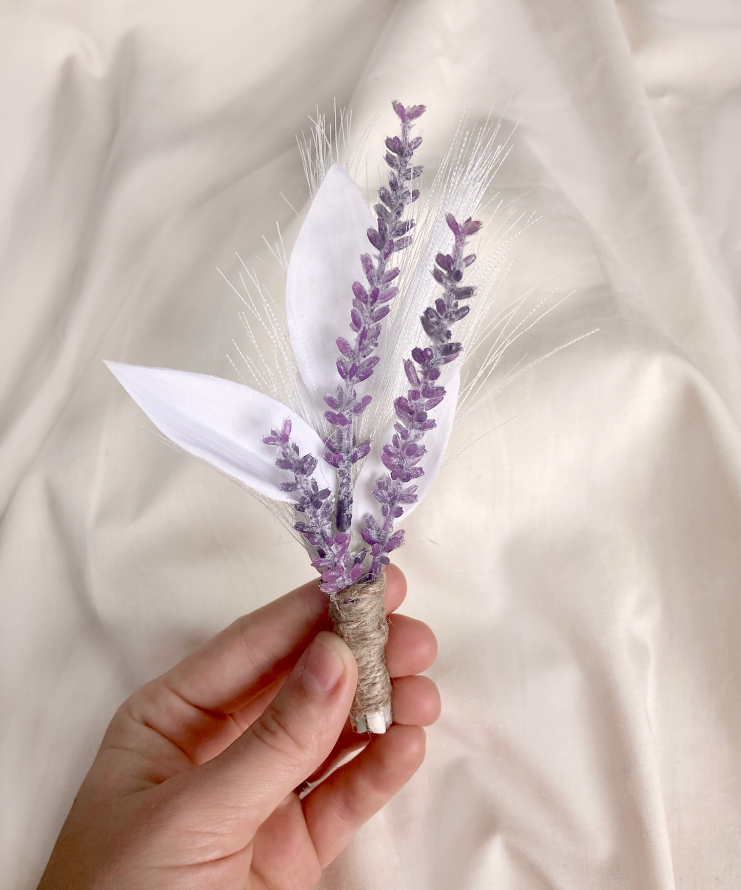 Lavender and White Magnetic Clip-On Boutonniere